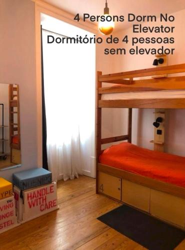 Living Lounge Hostel - image 14
