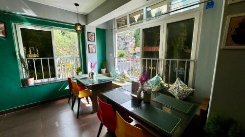 ห้องอาหาร, Darjeeling Hillside Inn in ดาร์จีลิ่ง