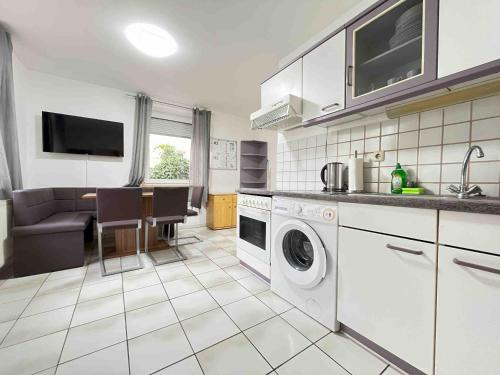 SAD301 - Kleine Monteurwohnung in super Lage, Schwandorf (foto 2)