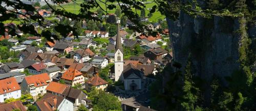 Tuvākā izklaides vieta, Alpenferienwohnung in Bürs
