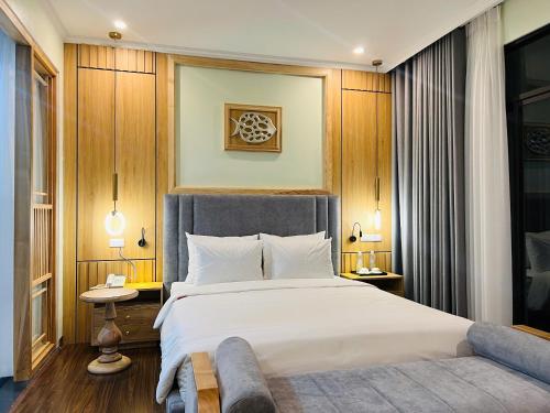Grand Hotel Trịnh Văn Bô