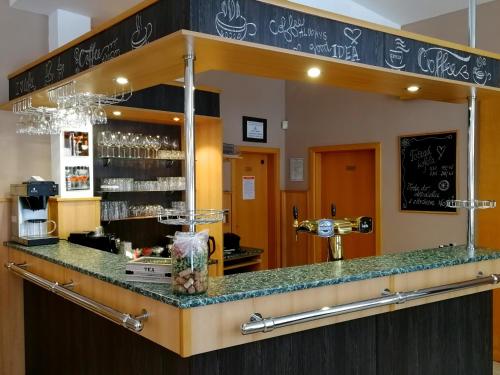 Vzdělávací Středisko a Hotel - image 13