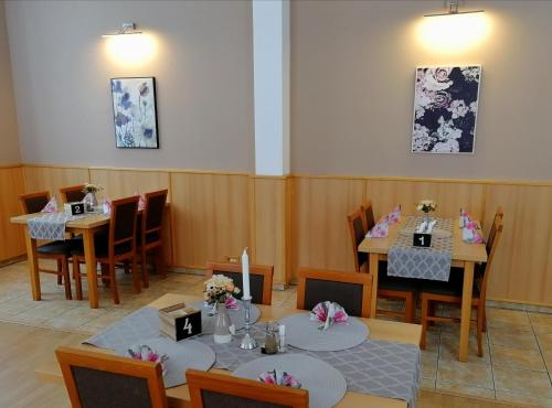 Vzdělávací Středisko a Hotel - image 12
