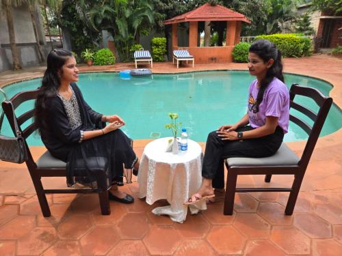 สระว่ายน้ำ, Hotel Badami Court in ปทามี