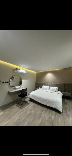 Luxurious apartment - almalqa - Tap to explore photos