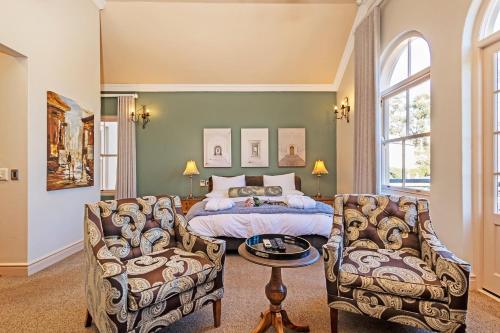 Book the Suite - Mountain View Suite - Mountain View