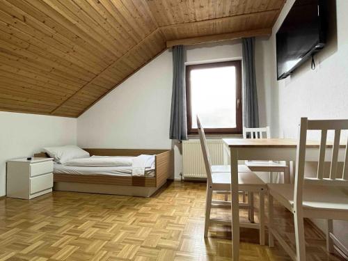 SAD503 - Praktische Monteurwohnung, Schwandorf (foto 3)