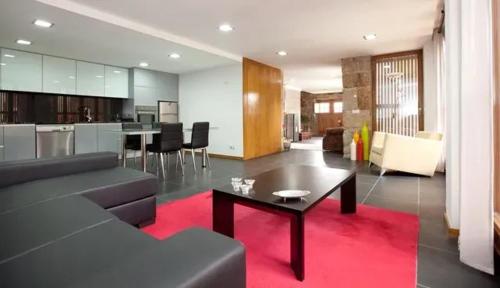 Spacious Villa in Carrazedo with Pool Spacious Villa in Carrazedo with Pool