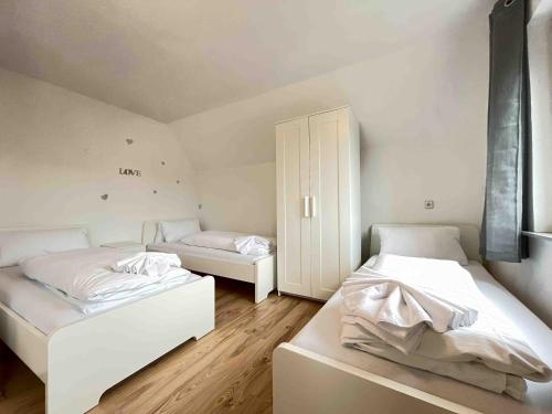 SAD803 - Zweistöckige Monteurwohnung, Schwandorf in Bayern (fotografie 5)