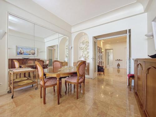 Nestor&Jeeves - HORIZON PROMENADE - Central - Sea front, Nice (fotografie 5)