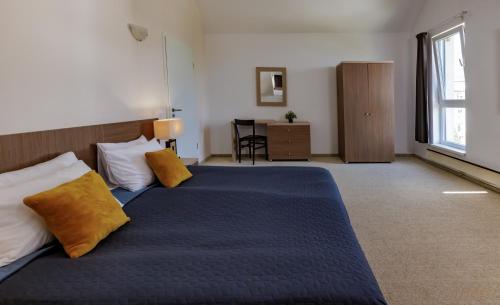 Two-Bedroom Apartment image 7