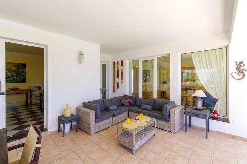 Villa Sama by Villa Plus in Costa Calero