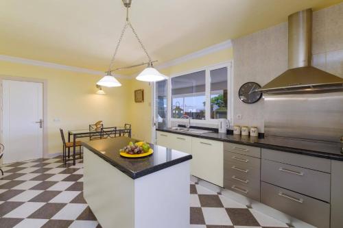 Villa Sama by Villa Plus in Costa Calero