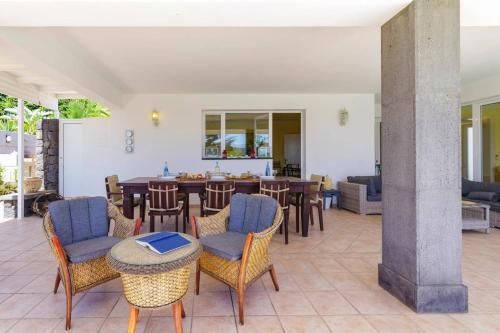 Villa Sama by Villa Plus in Costa Calero