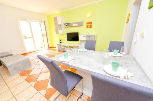 Apartment Dadi 2