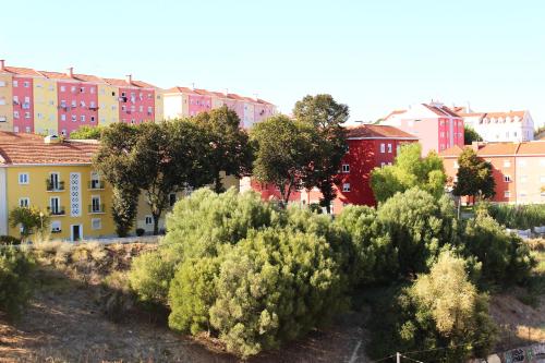 Kilátás, Modern Homestay with River Views, Sunrise & Friendly Cats near Nemzeti do Azulejo Múzeum