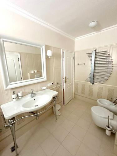 Apartment with private pool Kotor Ljuta - image 3