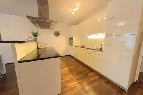 บริการและสิ่งอำนวยความสะดวก, Relax and Recharge By The Lake! Modern Morges Apartments, AP26 in มอร์เฒ