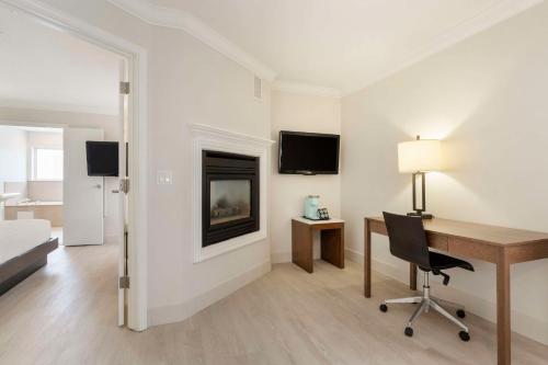 Best Western Plus All Suites Inn - image 12