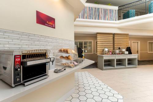 Best Western Plus All Suites Inn - image 9