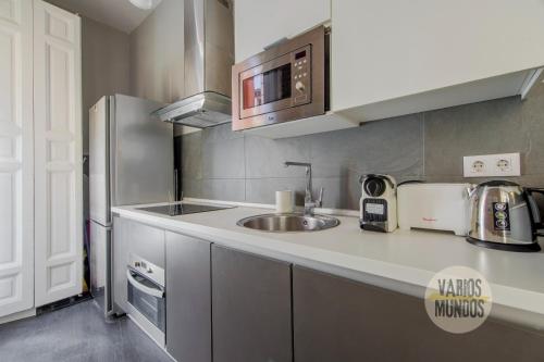 Great Apt para 6pax in the heart of Madrid Center - image 2