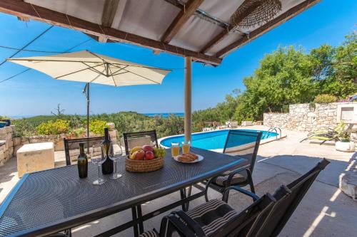House Stone - Mljet