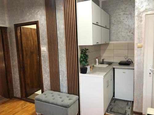 Delux Apartmani Požarevac (Delux Apartmani Pozarevac) in 波扎雷華茨
