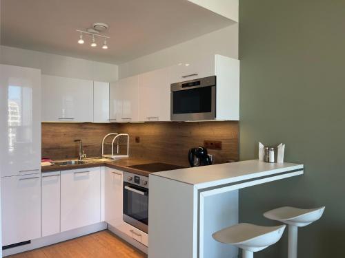 SAG 28 floor Panrama city free parking free wifi, Bratislava (foto 8)