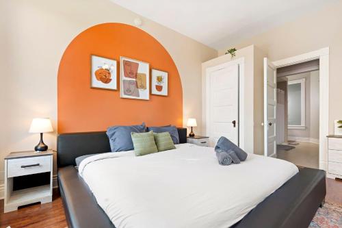 Swepson Guesthouse KING Sleep42 15BR 10BA 22Beds – Louisville, KY