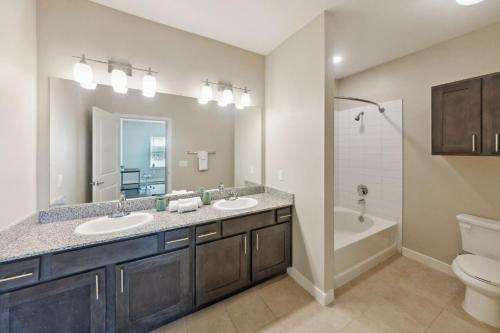 C Creek 4316 I New Construction 2bd Apt I Gated in Houston, USA