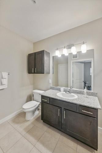C Creek 5304i Corporate Apartment I Free Parking in Houston, USA
