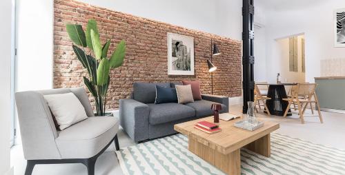 Two-Bedroom Apartment room in Homeclub Moderno Bajo Andrés Mellado I