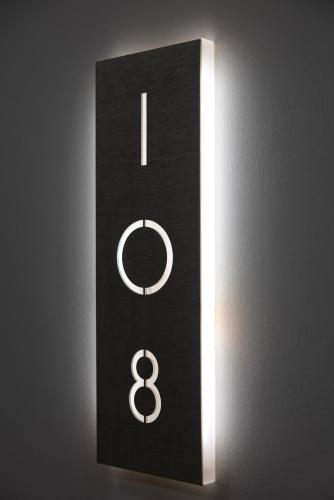 J Maluni City Hotel - image 12