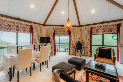 The CheRiz Boutique - image 3