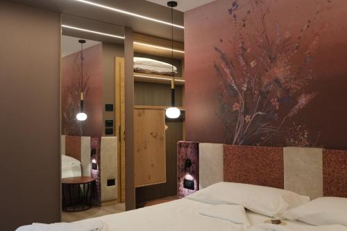 Flos Hotel Room Type - Superior Double Room
