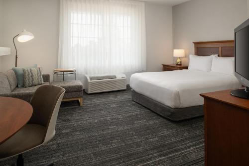 1 queen bed
