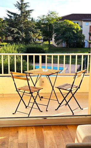 Balcony/terrace, Cozy Garden in Les Pradettes