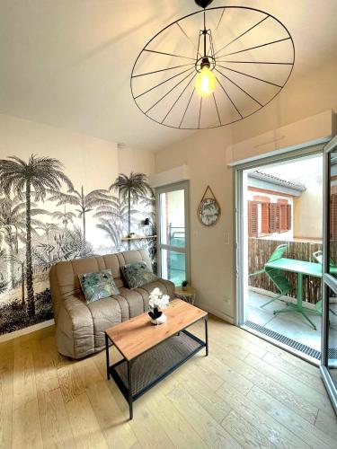 Studio Chic & Balcon - Hypercentre - Gare - Metro, Toulouse