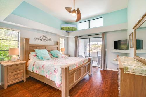 Tropical Cape Coral Villa on Canal with Lanai! - image 13