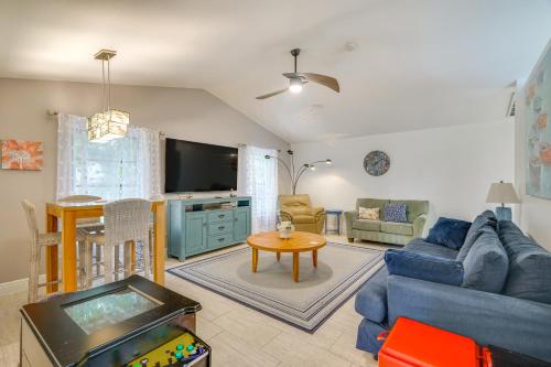 Tropical Cape Coral Villa on Canal with Lanai! - image 2