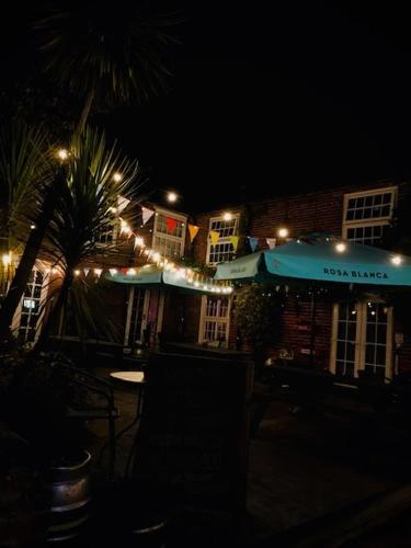 Sutton Staithe Hotel - image 7