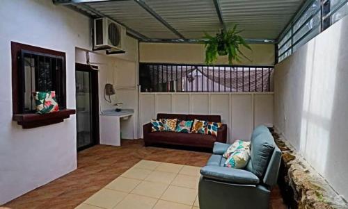 2-BD Unit with Pool 2 Blocks from Beach, Coco (photo 6)