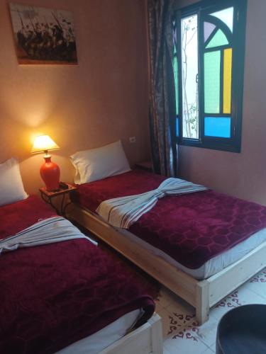 Twin Room image 3
