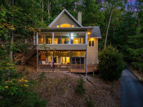Mtn Views - Sauna - Hot Tub - Health - Wellness in Massanutten, USA