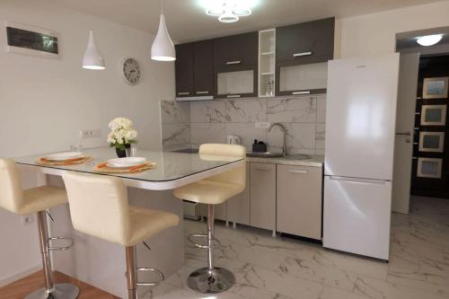 ベオグラード Airport Studio Stefan 3つ星 シングルルーム プール