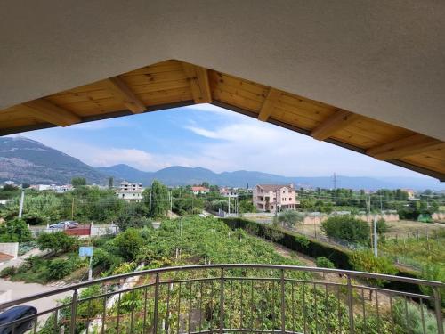 Villa Xhovi 2 in Ishull Lezhë