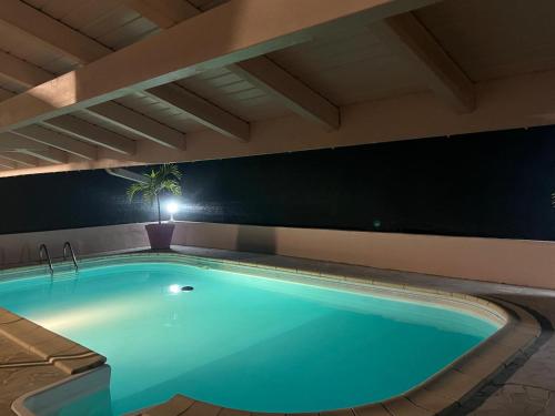 Плувен басейн, La Villa Mussanda avec piscine in Baie-Mahault