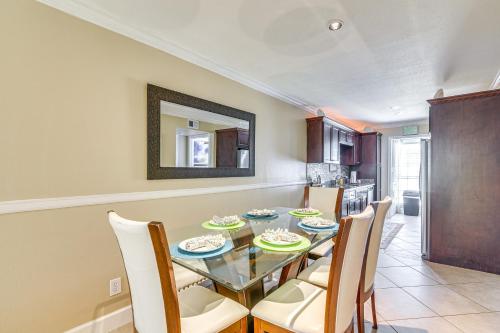 Walking Distance to Babes Beach Condo with Balcony in Galveston, USA