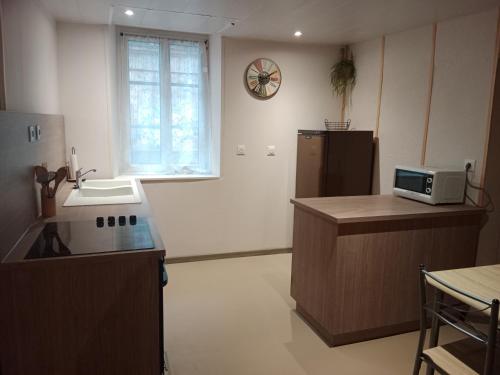 Pounette, appartement 2 chambres souplex villa Centre Thermes in 呂克瑟伊萊班