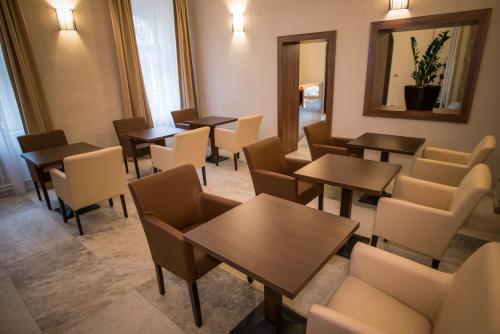 Hotel City Bell - image 4